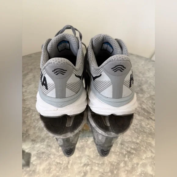 HOKA Clifton 9 Gray Running Shoes Men’s Size 9.5 US - Picture 4 of 7